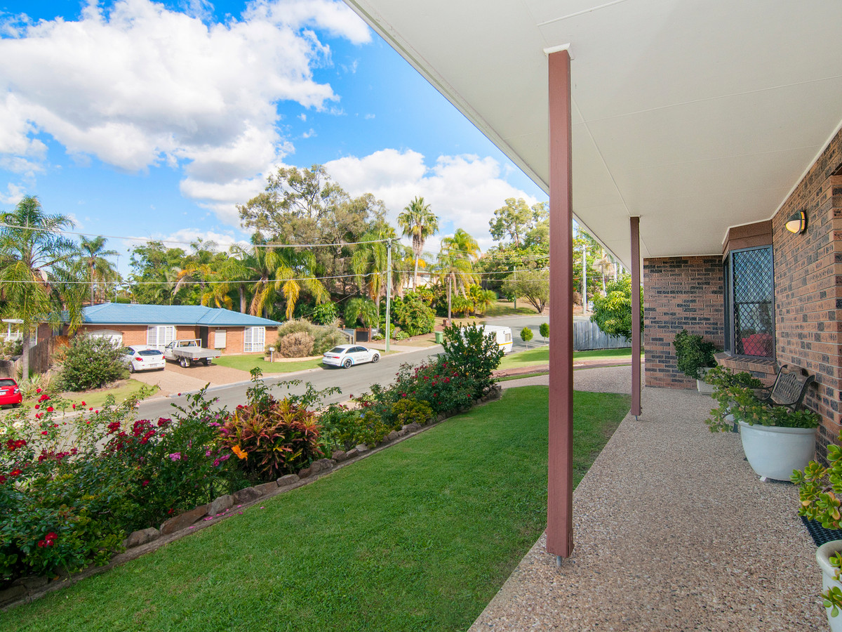 11 Shields Street,Mount Warren Park,Australia 4207,4 Bedrooms Bedrooms,3 BathroomsBathrooms,House,Shields Street,1096