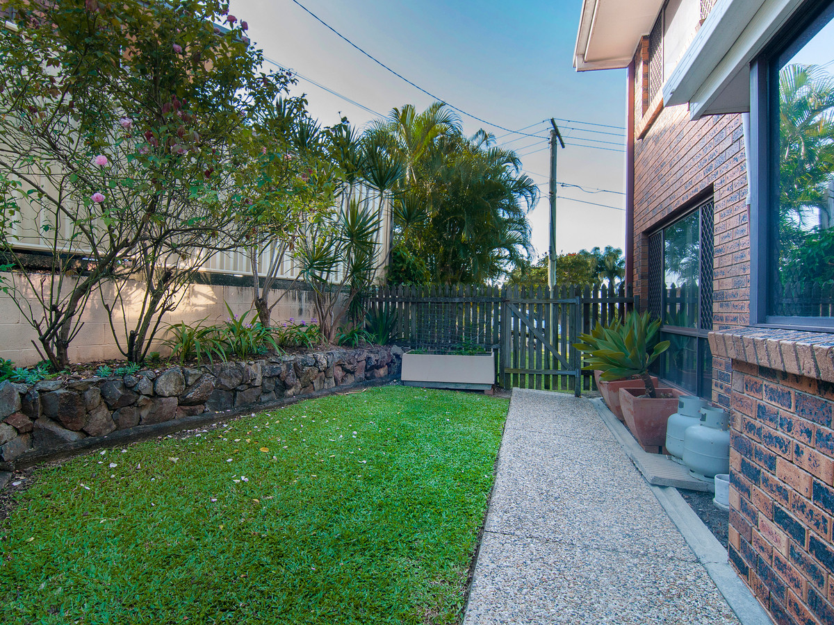 11 Shields Street,Mount Warren Park,Australia 4207,4 Bedrooms Bedrooms,3 BathroomsBathrooms,House,Shields Street,1096