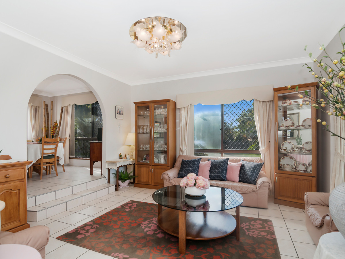 11 Shields Street,Mount Warren Park,Australia 4207,4 Bedrooms Bedrooms,3 BathroomsBathrooms,House,Shields Street,1096