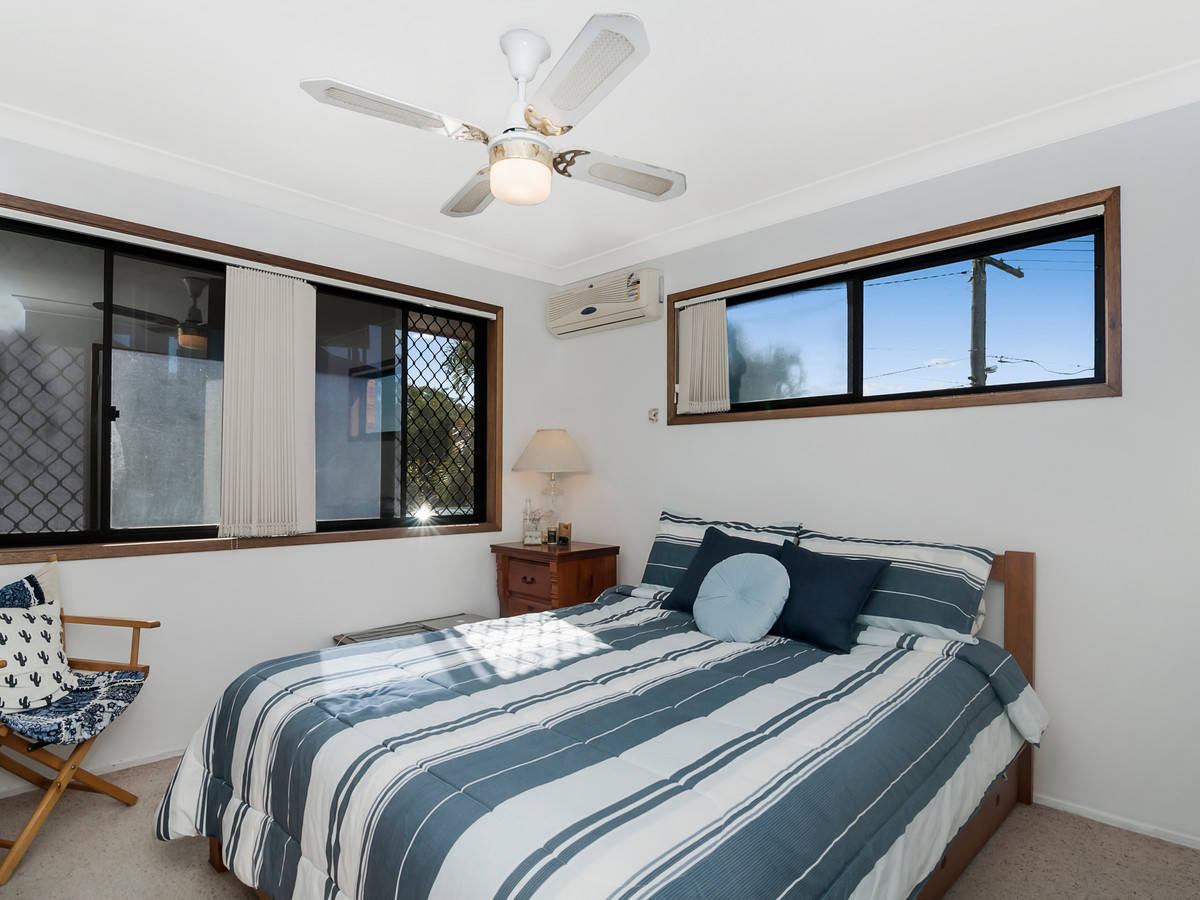 11 Shields Street,Mount Warren Park,Australia 4207,4 Bedrooms Bedrooms,3 BathroomsBathrooms,House,Shields Street,1096
