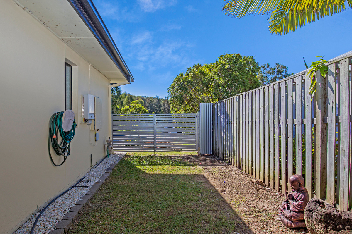 42 Ragamuffin drive West, Coomera Waters, Australia 4209, 4 Bedrooms Bedrooms, ,2 BathroomsBathrooms,House,Sold,Ragamuffin drive West,1098