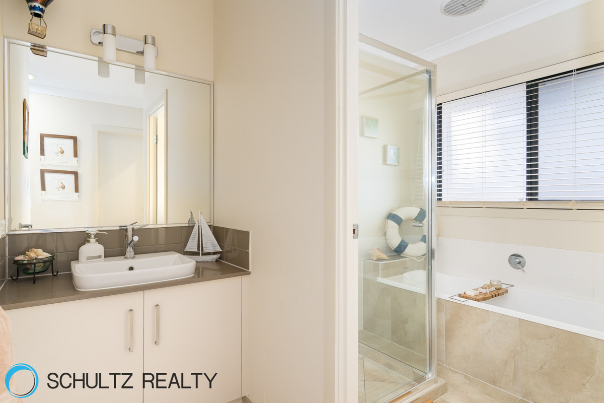 21 Vista Parade, Ormeau, Australia 4208, 5 Bedrooms Bedrooms, ,3 BathroomsBathrooms,House,Sold,Vista Parade,1102