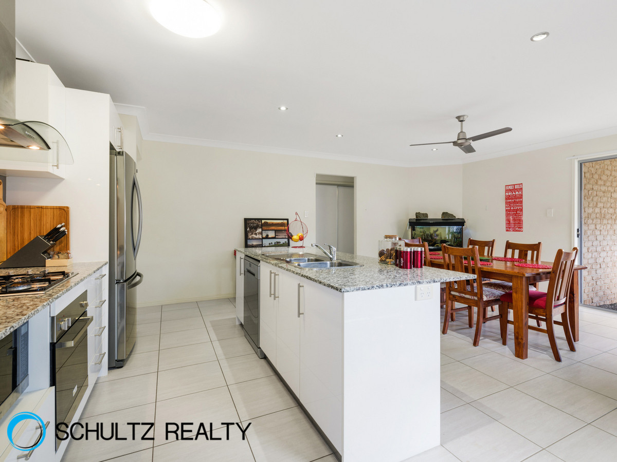 38 Skyline Circuit, Bahrs Scrub, Australia 4207, 4 Bedrooms Bedrooms, ,2 BathroomsBathrooms,House,Sold,Skyline Circuit,1105