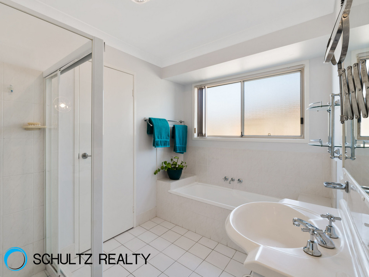 36 Laura Anne Drive, Windaroo, Australia 4207, 4 Bedrooms Bedrooms, ,2 BathroomsBathrooms,House,For sale,Laura Anne Drive,1108