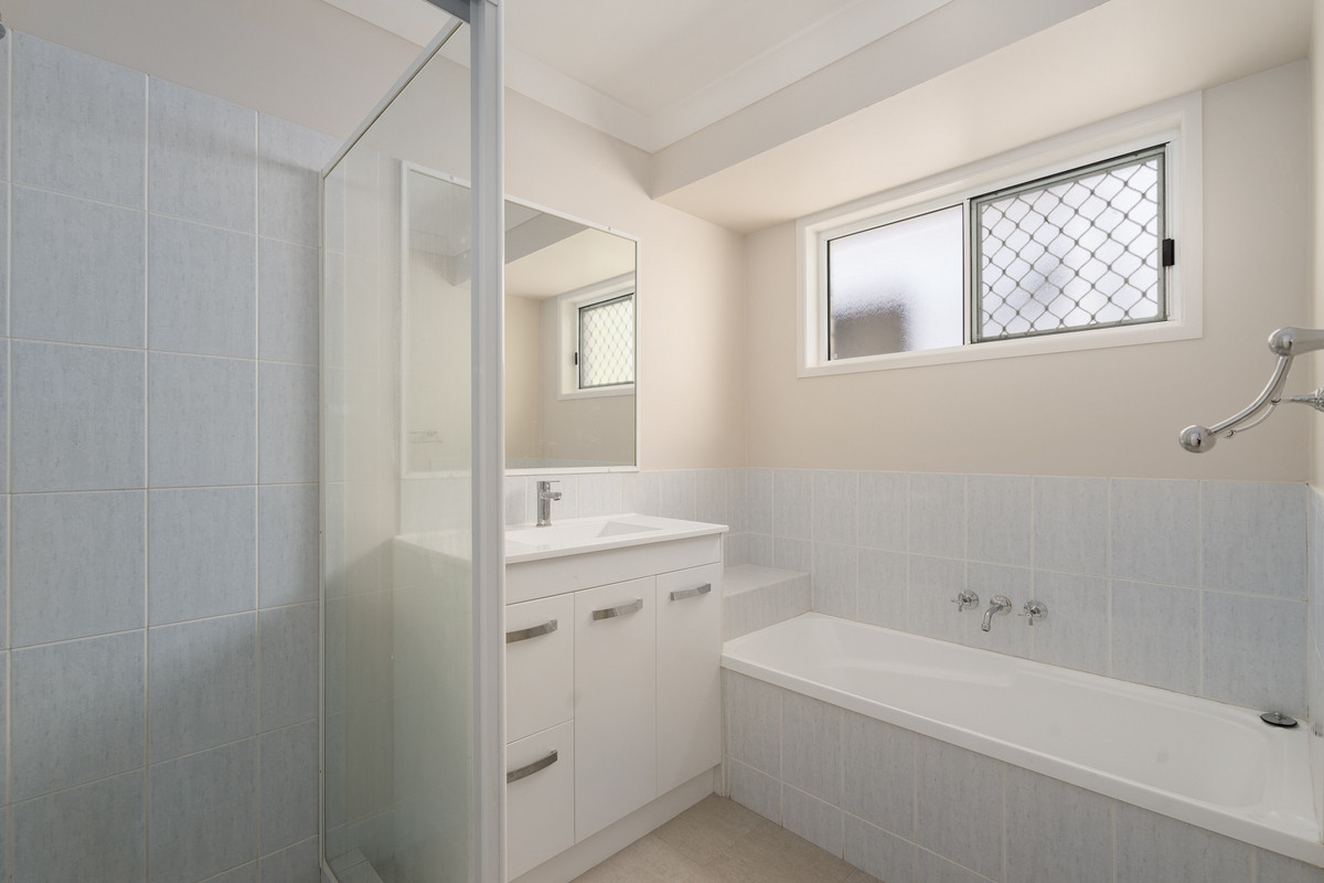 7 Allenby Crescent, Windaroo, Australia 4207, 4 Bedrooms Bedrooms, ,2 BathroomsBathrooms,House,For sale,Allenby Crescent,1110