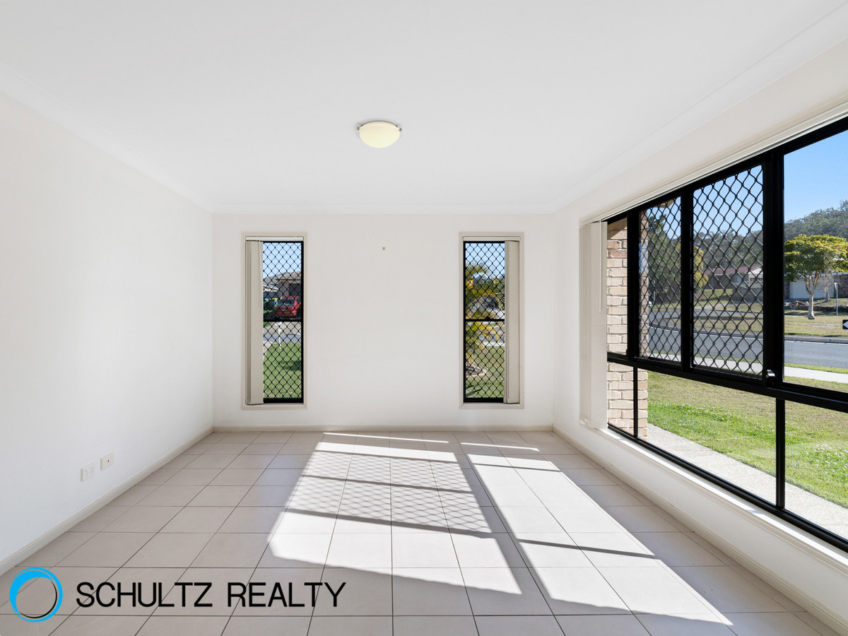2 Shelley Avenue, Mount Warren Park, Australia 4207, 4 Bedrooms Bedrooms, ,2 BathroomsBathrooms,House,Sold,Shelley Avenue,1111