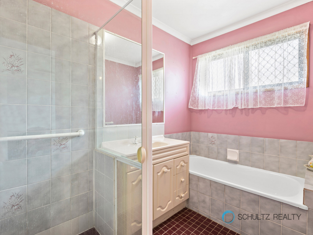 45 Harding Boulevard, Mount Warren Park, Australia 4207, 3 Bedrooms Bedrooms, ,1 BathroomBathrooms,House,Sold,Harding Boulevard,1115