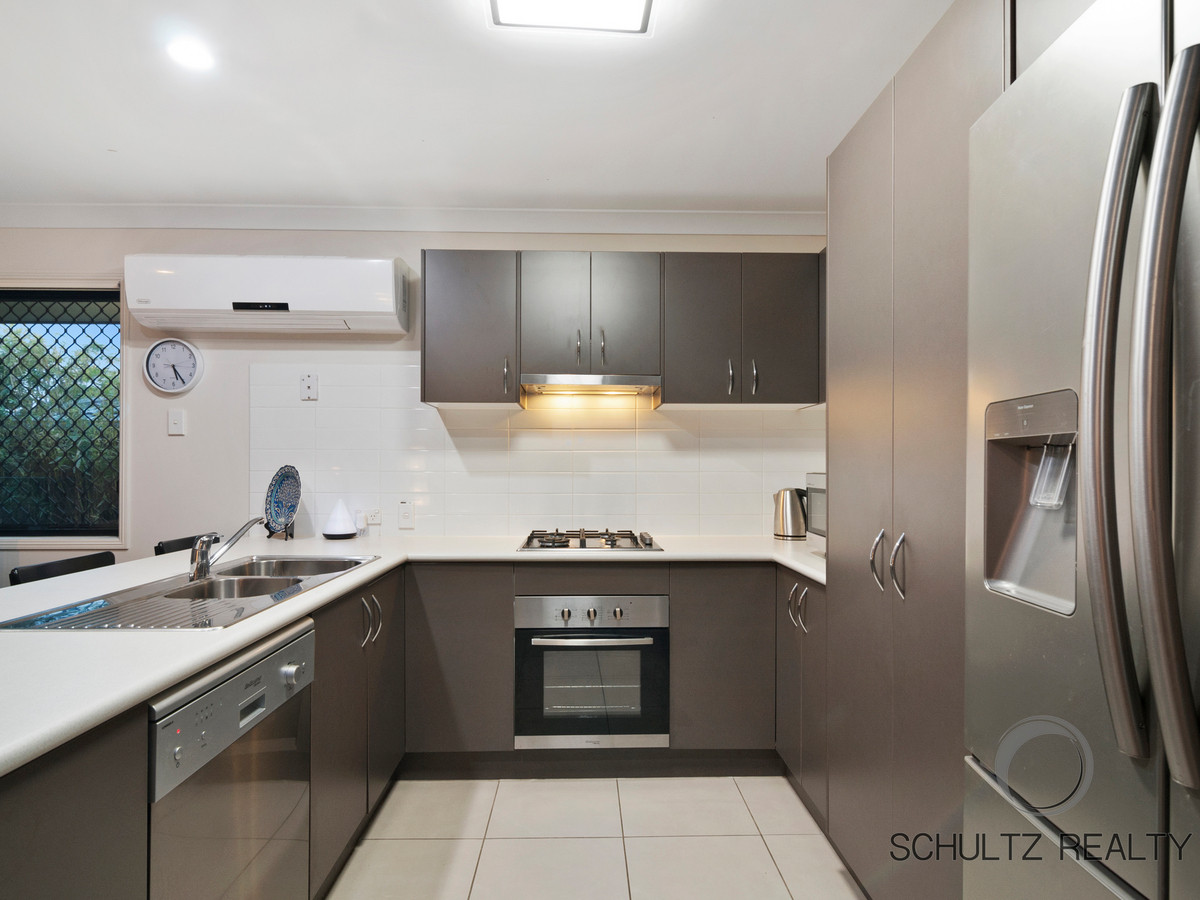 1 Dunraven Drive, Pimpama, Australia 4209, 4 Bedrooms Bedrooms, ,2 BathroomsBathrooms,House,Sold,Dunraven Drive,1116