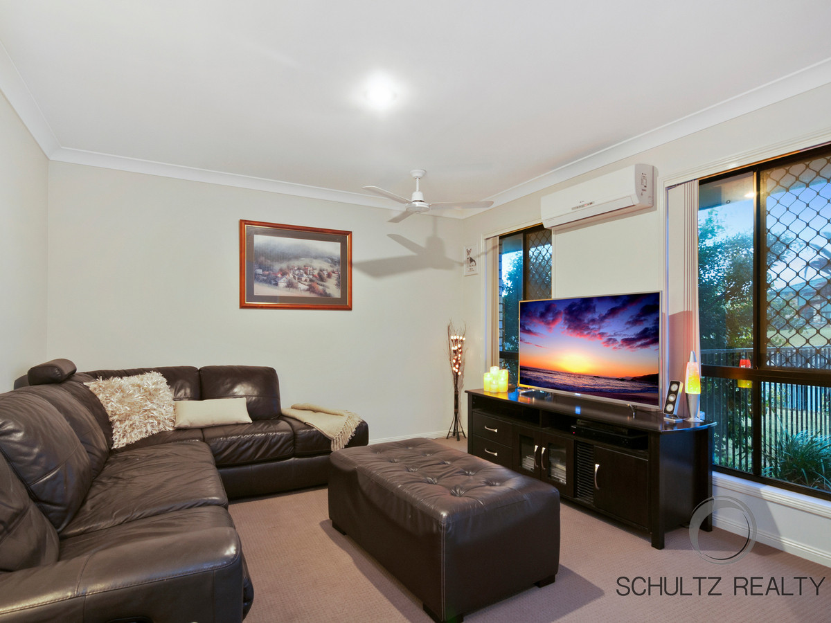 1 Dunraven Drive, Pimpama, Australia 4209, 4 Bedrooms Bedrooms, ,2 BathroomsBathrooms,House,Sold,Dunraven Drive,1116