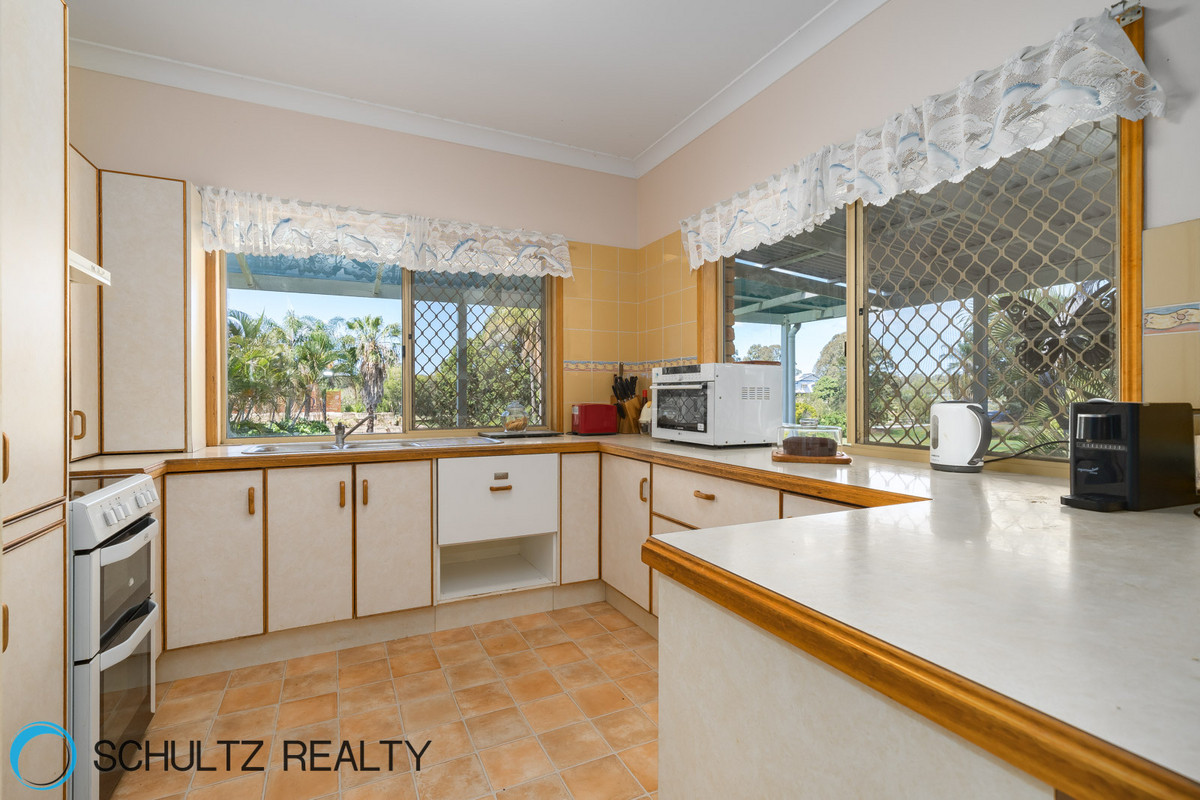 38 Cramer Boulevard, Mount Warren Park, Australia 4207, 6 Bedrooms Bedrooms, ,3 BathroomsBathrooms,House,For sale,Cramer Boulevard,1118