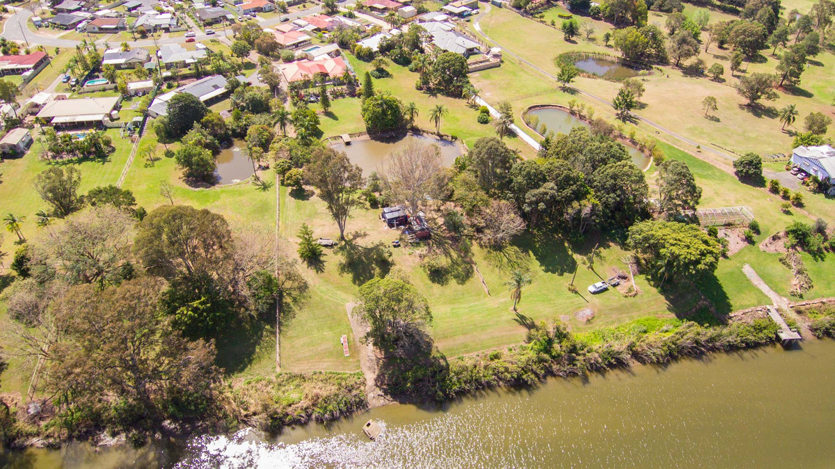 38 Cramer Boulevard, Mount Warren Park, Australia 4207, 6 Bedrooms Bedrooms, ,3 BathroomsBathrooms,House,For sale,Cramer Boulevard,1118