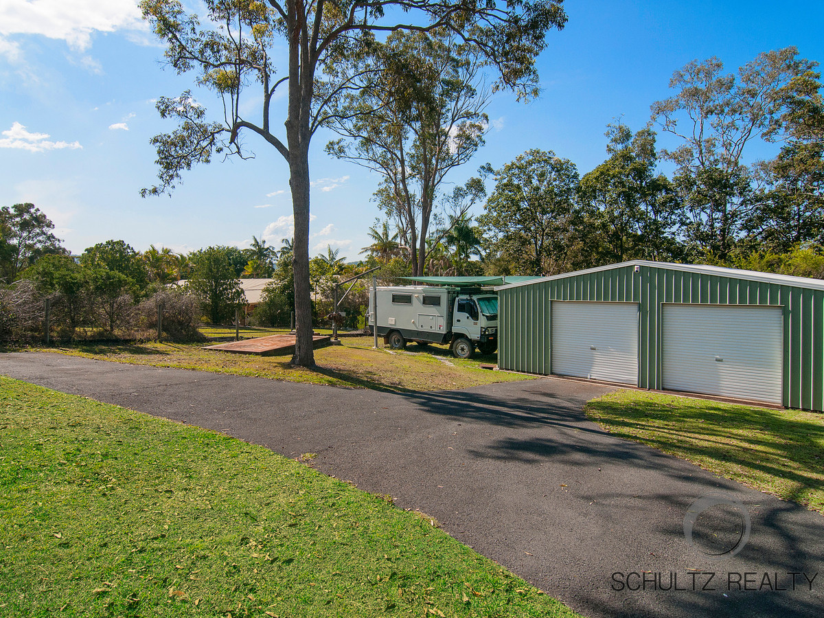 19 Winderadeen Drive, Highland Park, Australia 4211, 4 Bedrooms Bedrooms, ,2 BathroomsBathrooms,House,Sold,Winderadeen Drive,1121