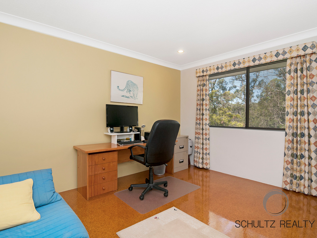 19 Winderadeen Drive, Highland Park, Australia 4211, 4 Bedrooms Bedrooms, ,2 BathroomsBathrooms,House,Sold,Winderadeen Drive,1121