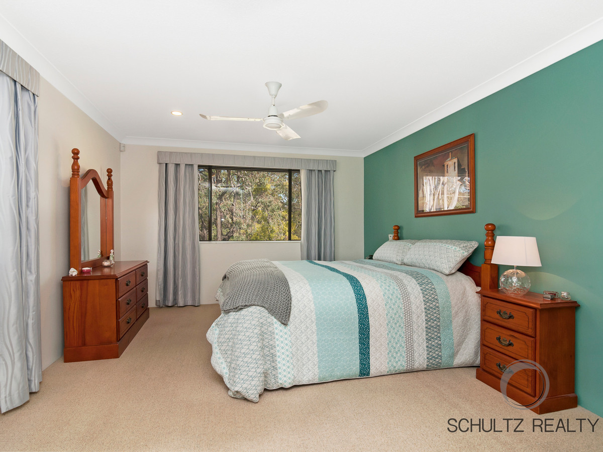 19 Winderadeen Drive, Highland Park, Australia 4211, 4 Bedrooms Bedrooms, ,2 BathroomsBathrooms,House,Sold,Winderadeen Drive,1121
