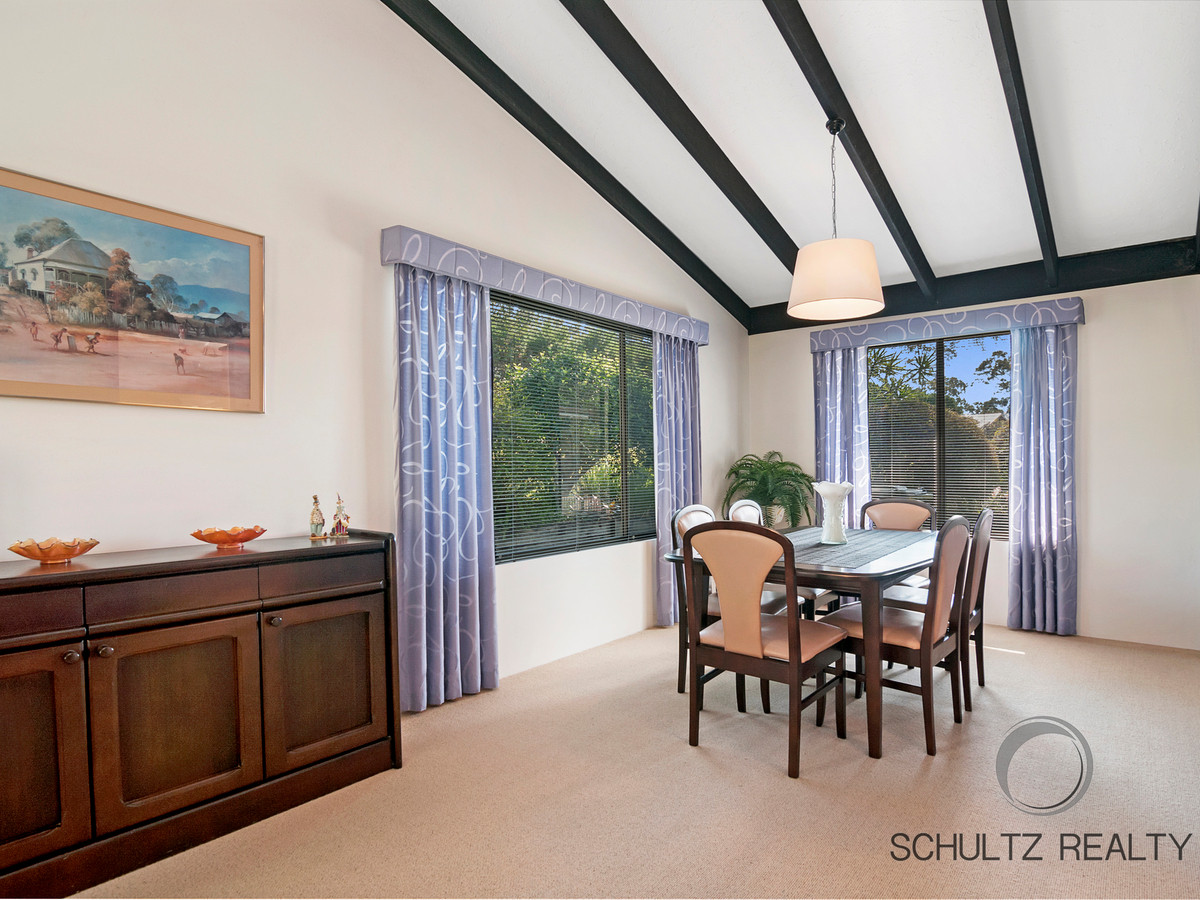 19 Winderadeen Drive, Highland Park, Australia 4211, 4 Bedrooms Bedrooms, ,2 BathroomsBathrooms,House,Sold,Winderadeen Drive,1121