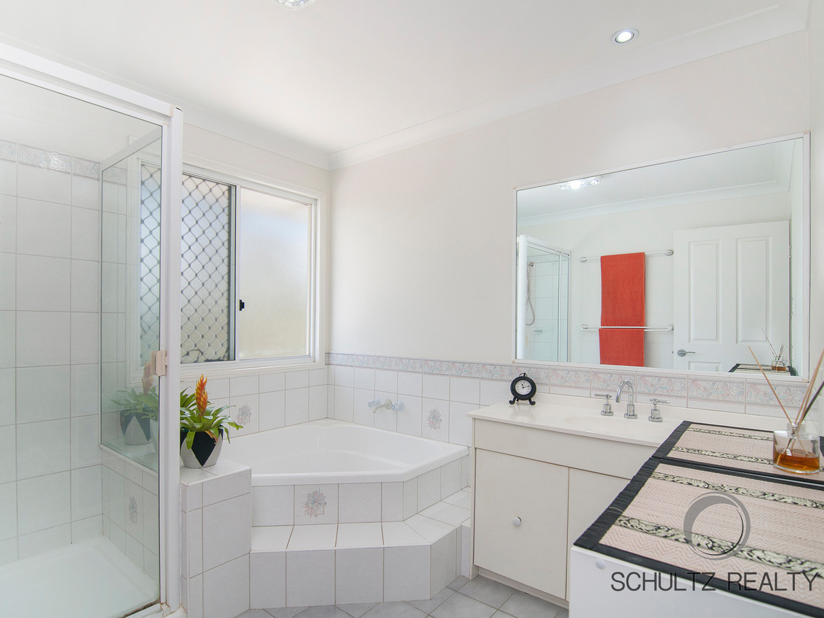 18 Leanne Court, Mount Warren Park, Australia 4207, 3 Bedrooms Bedrooms, ,1 BathroomBathrooms,House,For sale,Leanne Court,1123
