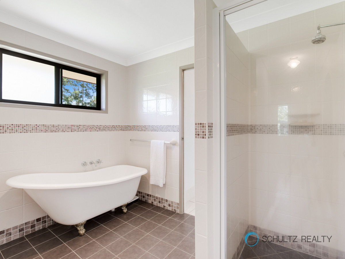 2 Mewing Court, Windaroo, Australia 4207, 3 Bedrooms Bedrooms, ,2 BathroomsBathrooms,House,Sold,Mewing Court,1124