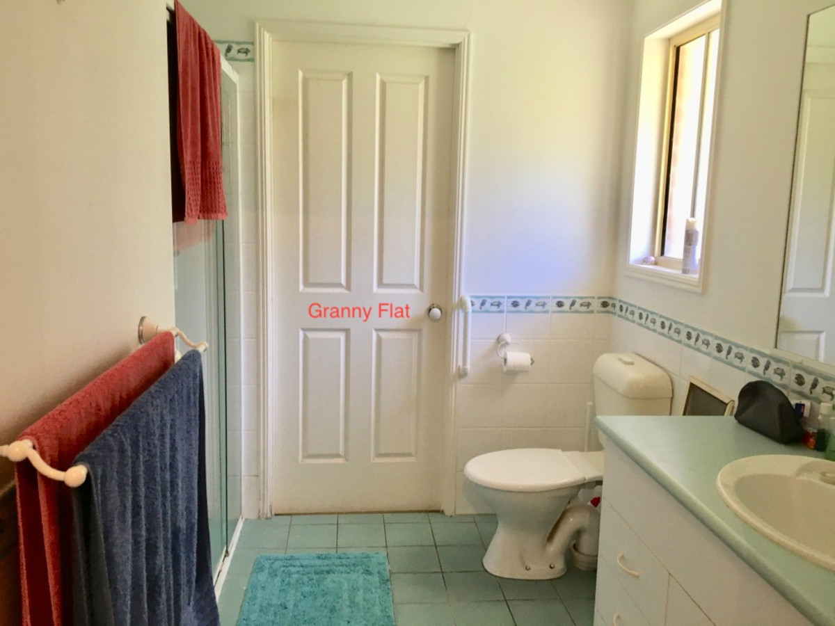 27 Paterson Road, Yatala, Australia 4207, 6 Bedrooms Bedrooms, ,2 BathroomsBathrooms,House,For sale,Paterson Road,1137