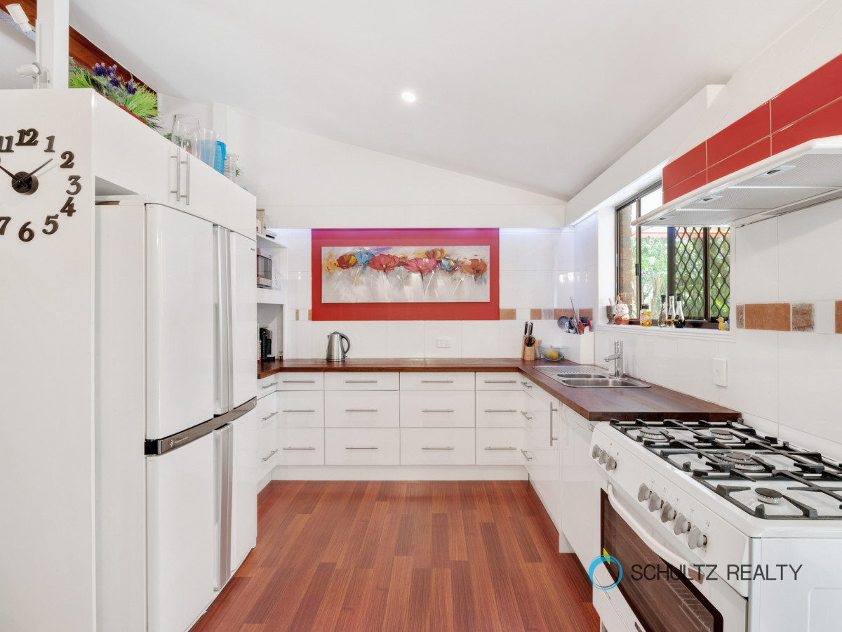 27 Paterson Road, Yatala, Australia 4207, 6 Bedrooms Bedrooms, ,2 BathroomsBathrooms,House,Sold,Paterson Road,1137