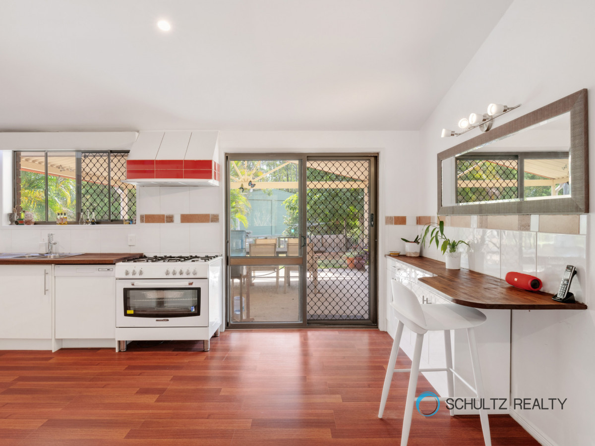 27 Paterson Road, Yatala, Australia 4207, 6 Bedrooms Bedrooms, ,2 BathroomsBathrooms,House,Sold,Paterson Road,1137