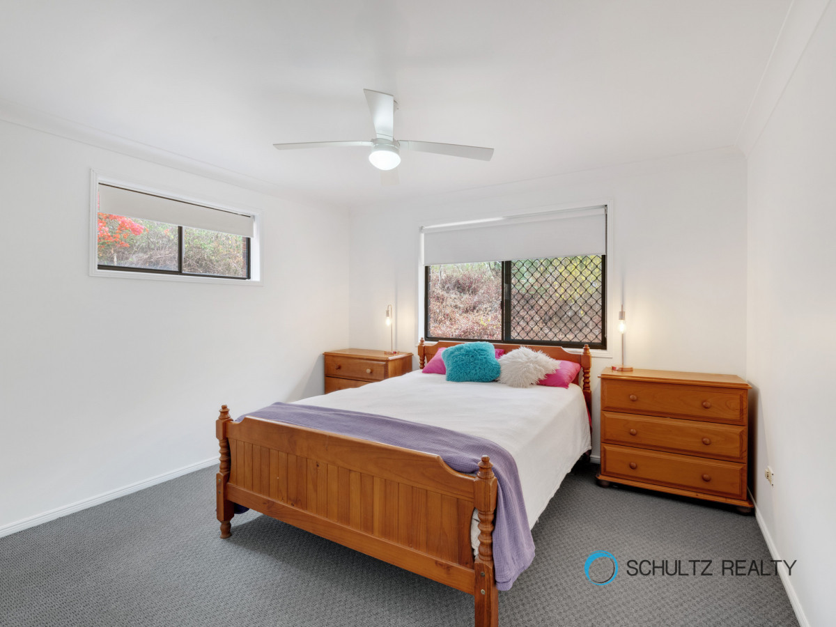 27 Paterson Road, Yatala, Australia 4207, 6 Bedrooms Bedrooms, ,2 BathroomsBathrooms,House,Sold,Paterson Road,1137
