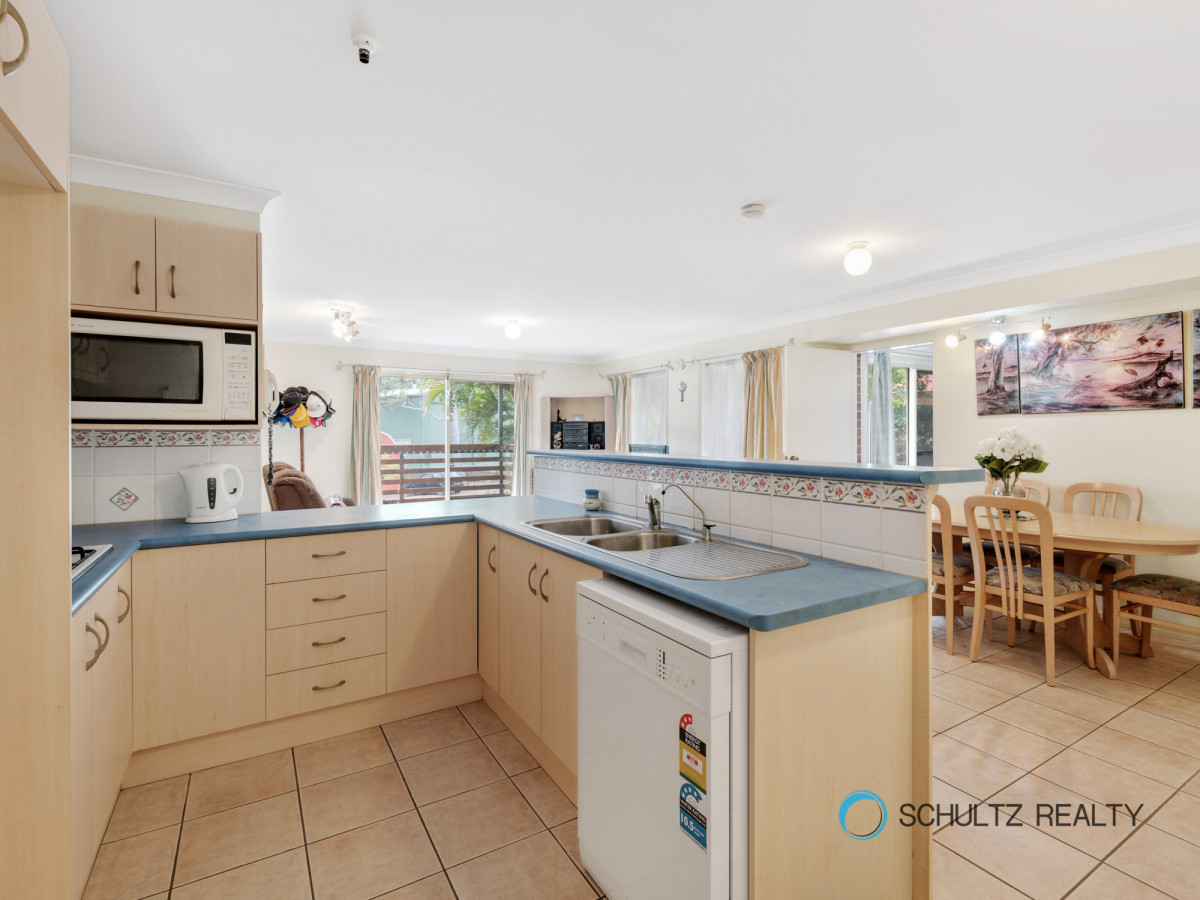 27 Paterson Road, Yatala, Australia 4207, 6 Bedrooms Bedrooms, ,2 BathroomsBathrooms,House,Sold,Paterson Road,1137