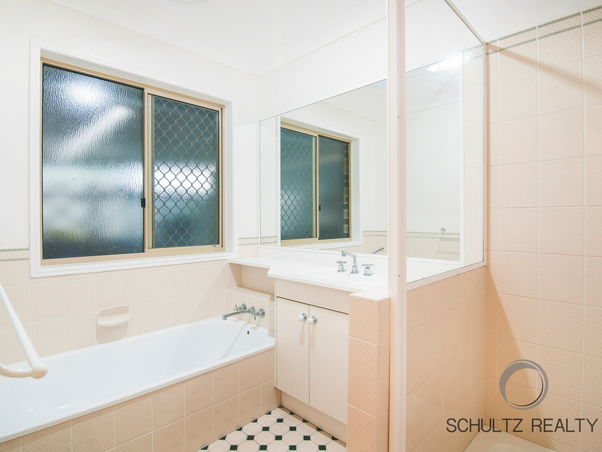 3 Mewing Court, Windaroo, Australia 4207, 4 Bedrooms Bedrooms, ,2 BathroomsBathrooms,House,For sale,Mewing Court,1133
