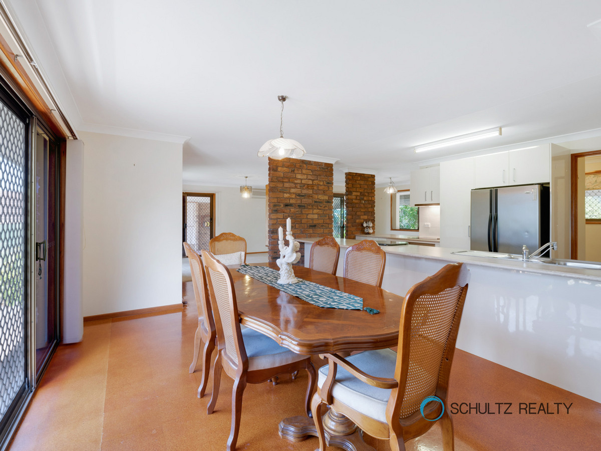 12 Jeffrey Court, Mount Warren Park, Australia 4207, 3 Bedrooms Bedrooms, ,2 BathroomsBathrooms,House,For sale,Jeffrey Court,1140