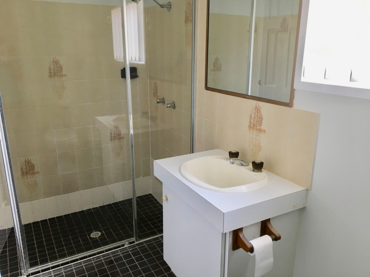 43 Robert Stanley Drive, Mount Warren Park, Australia 4207, 3 Bedrooms Bedrooms, ,2 BathroomsBathrooms,House,For sale,Robert Stanley Drive,1141
