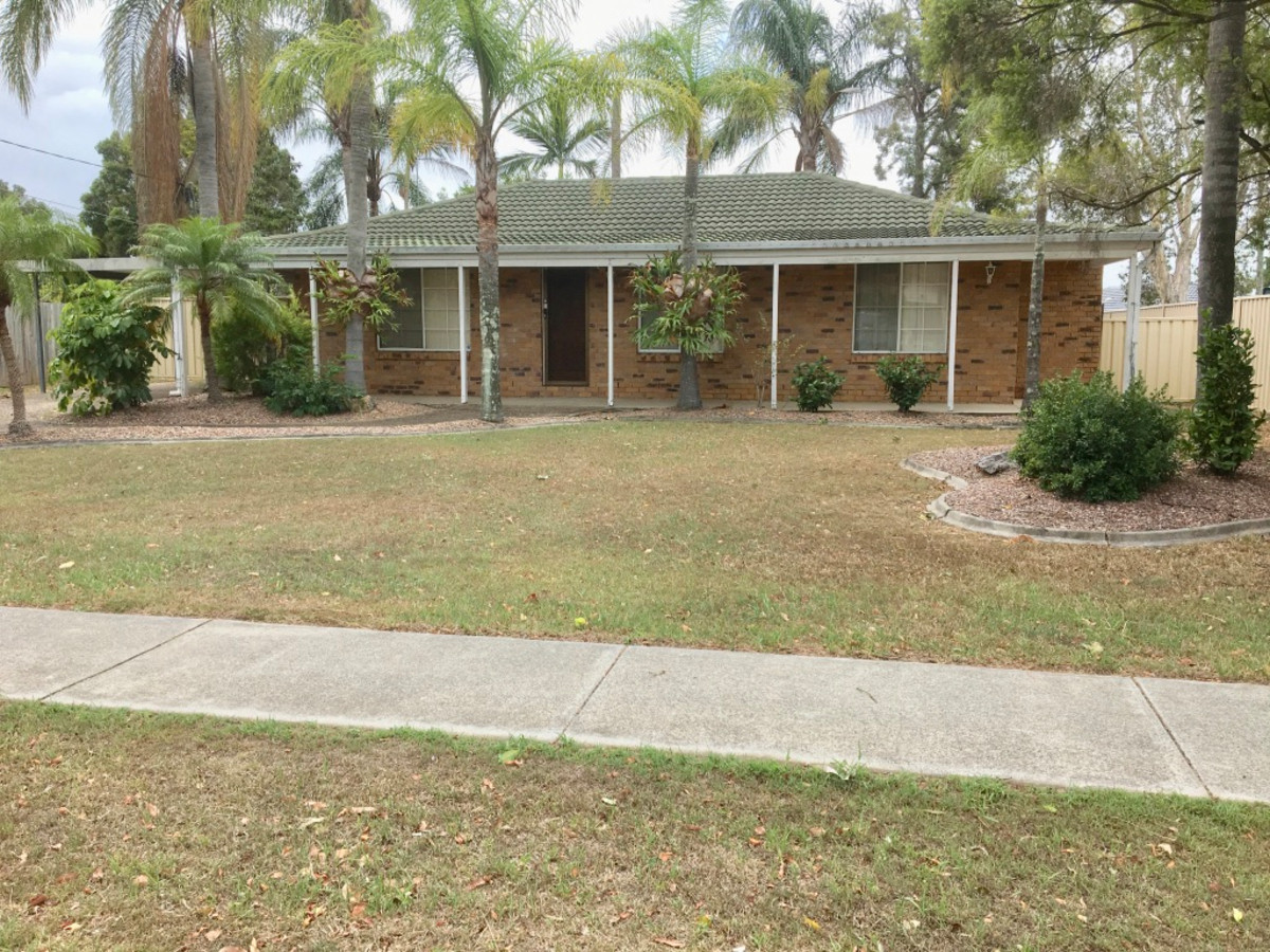 43 Robert Stanley Drive, Mount Warren Park, Australia 4207, 3 Bedrooms Bedrooms, ,2 BathroomsBathrooms,House,For sale,Robert Stanley Drive,1141
