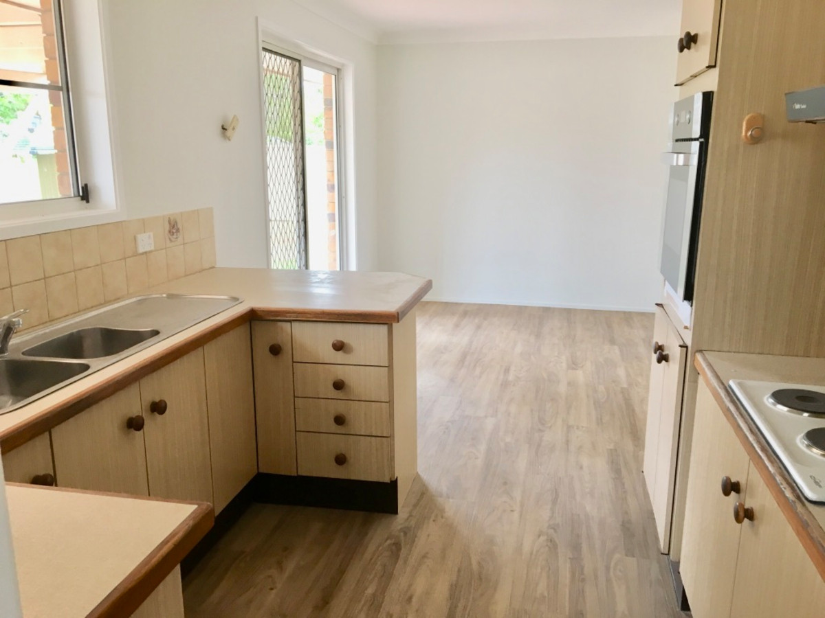 43 Robert Stanley Drive, Mount Warren Park, Australia 4207, 3 Bedrooms Bedrooms, ,2 BathroomsBathrooms,House,For sale,Robert Stanley Drive,1141