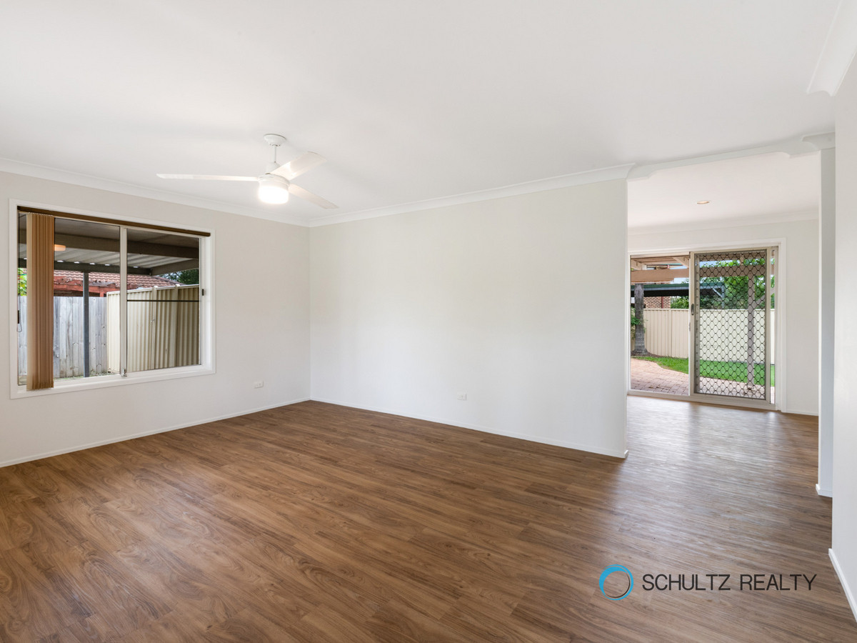 43 Robert Stanley Drive, Mount Warren Park, Australia 4207, 3 Bedrooms Bedrooms, ,2 BathroomsBathrooms,House,Sold,Robert Stanley Drive,1141
