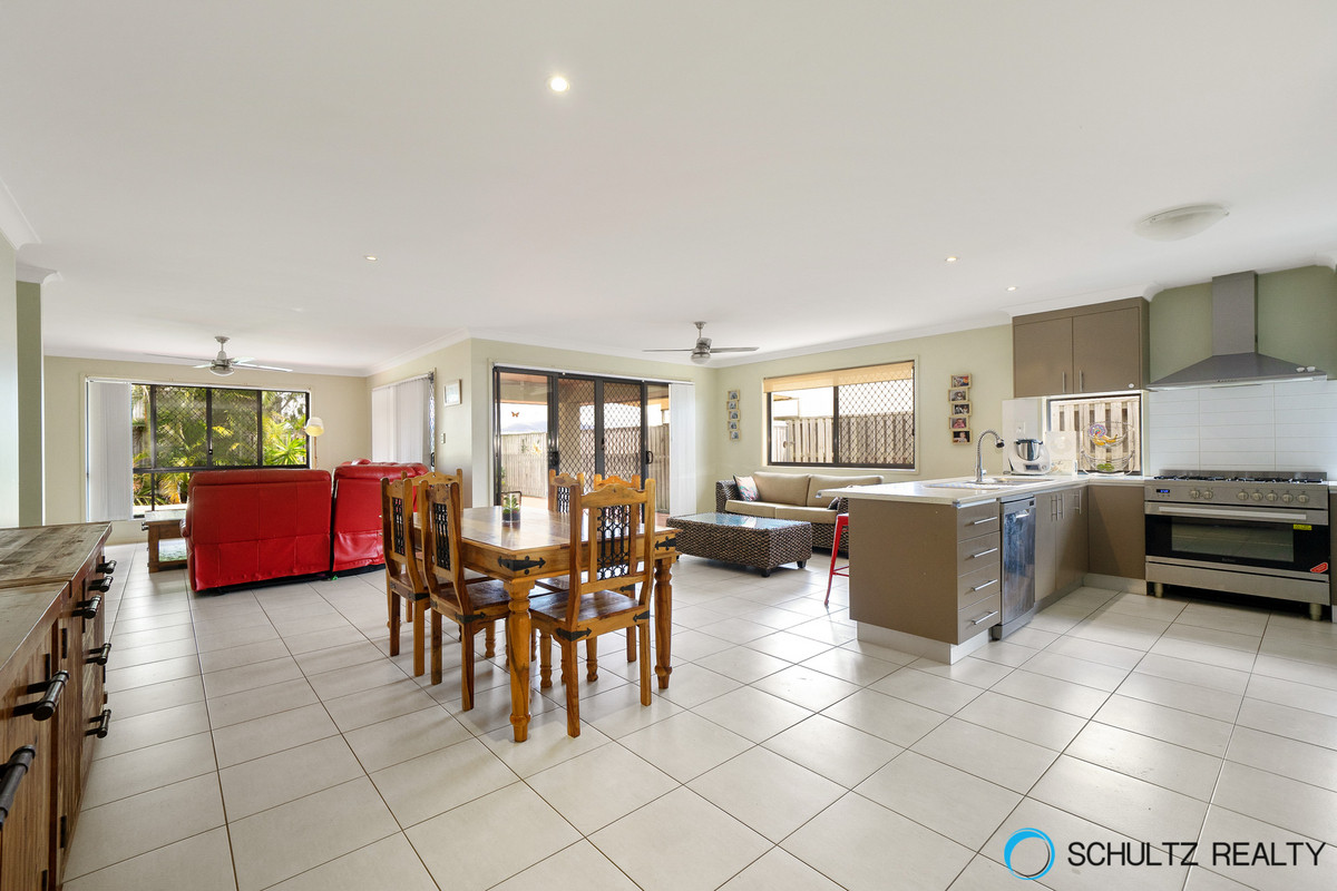 19 Ravensthorpe Street, Ormeau, Australia 4208, 4 Bedrooms Bedrooms, ,2 BathroomsBathrooms,House,For sale,Ravensthorpe Street,1144