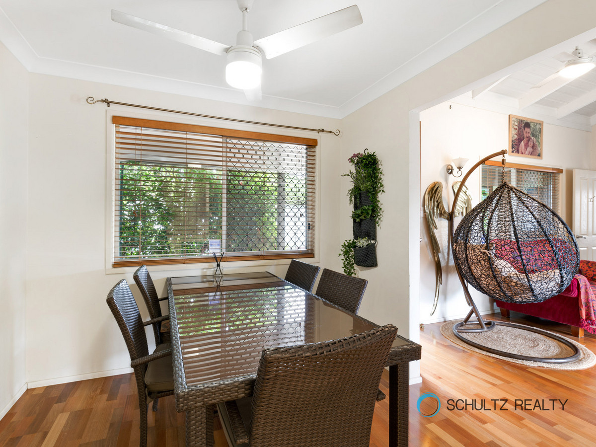 18 Carlyon Street, Mount Warren Park, Australia 4207, 3 Bedrooms Bedrooms, ,1 BathroomBathrooms,House,Sold,Carlyon Street,1145