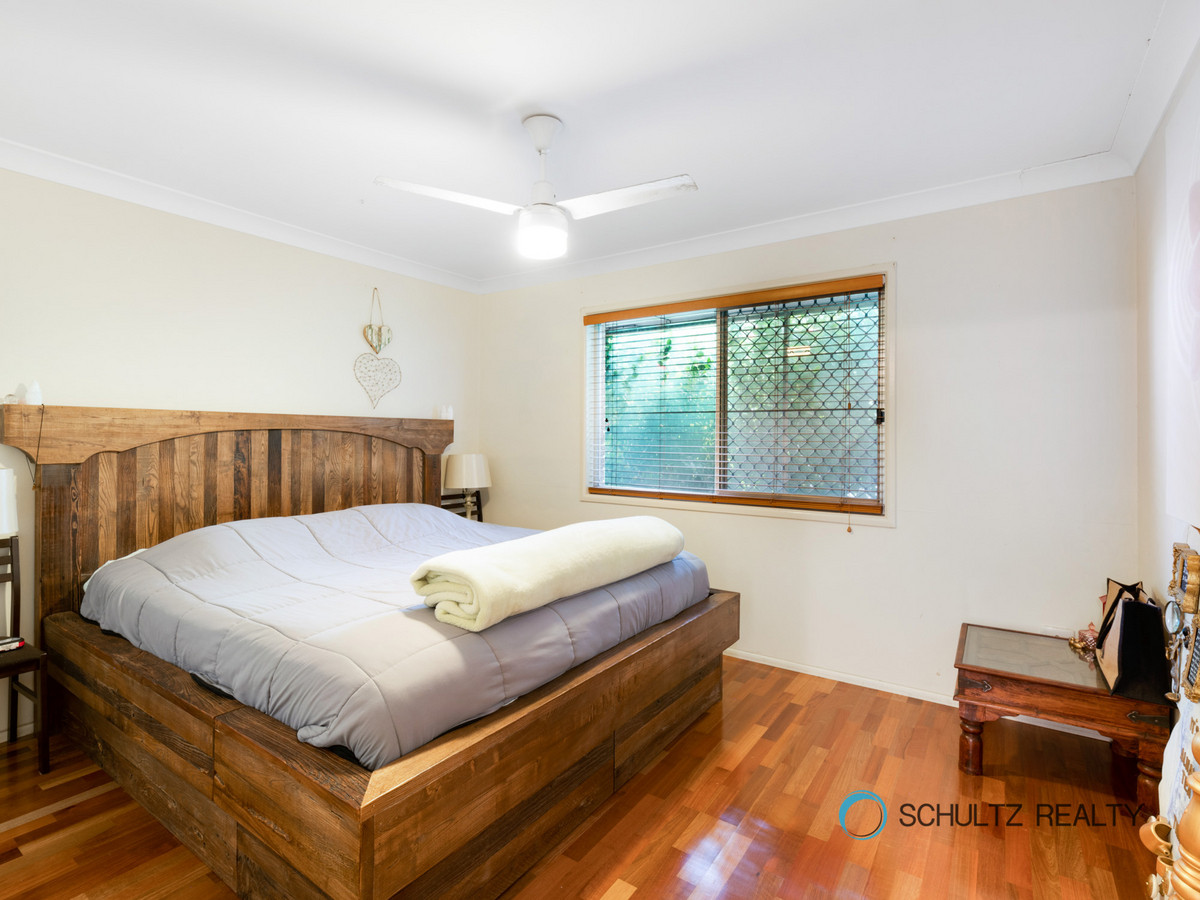 18 Carlyon Street, Mount Warren Park, Australia 4207, 3 Bedrooms Bedrooms, ,1 BathroomBathrooms,House,Sold,Carlyon Street,1145