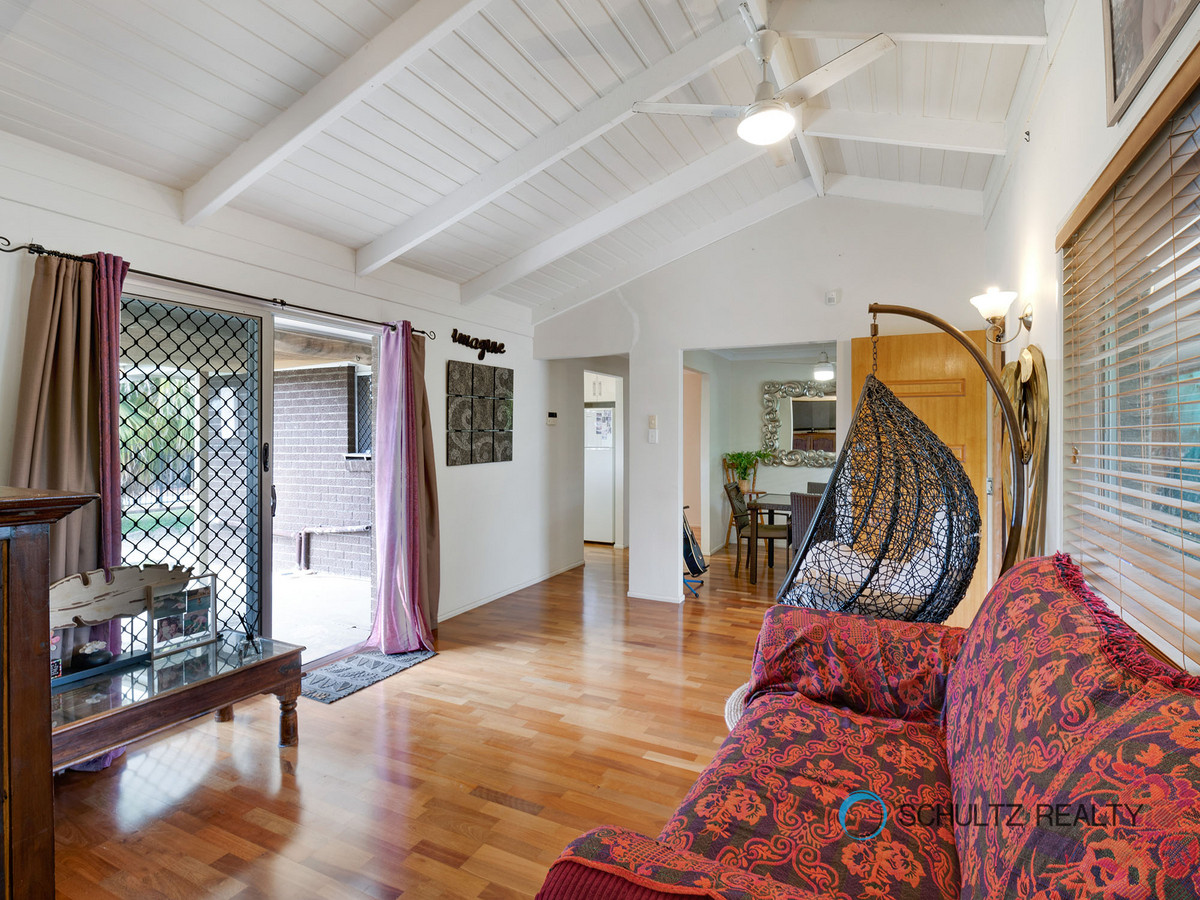 18 Carlyon Street, Mount Warren Park, Australia 4207, 3 Bedrooms Bedrooms, ,1 BathroomBathrooms,House,Sold,Carlyon Street,1145