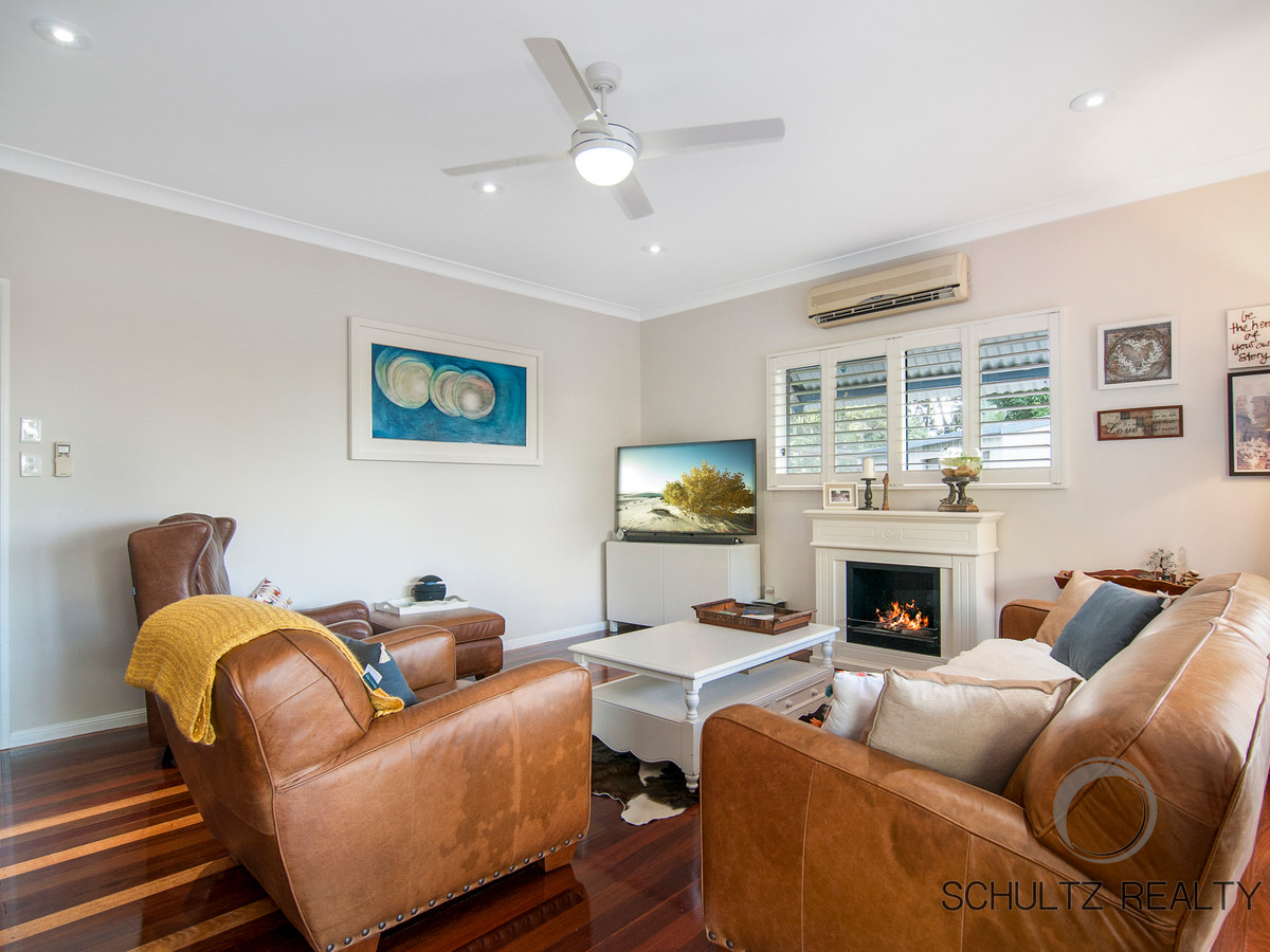 13 Rae Court, Mount Warren Park, Australia 4207, 5 Bedrooms Bedrooms, ,3 BathroomsBathrooms,House,Sold,Rae Court,1146
