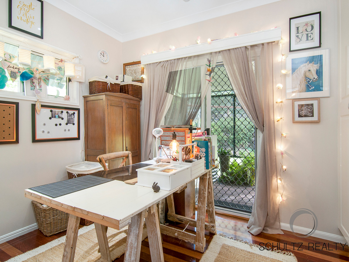 13 Rae Court, Mount Warren Park, Australia 4207, 5 Bedrooms Bedrooms, ,3 BathroomsBathrooms,House,Sold,Rae Court,1146