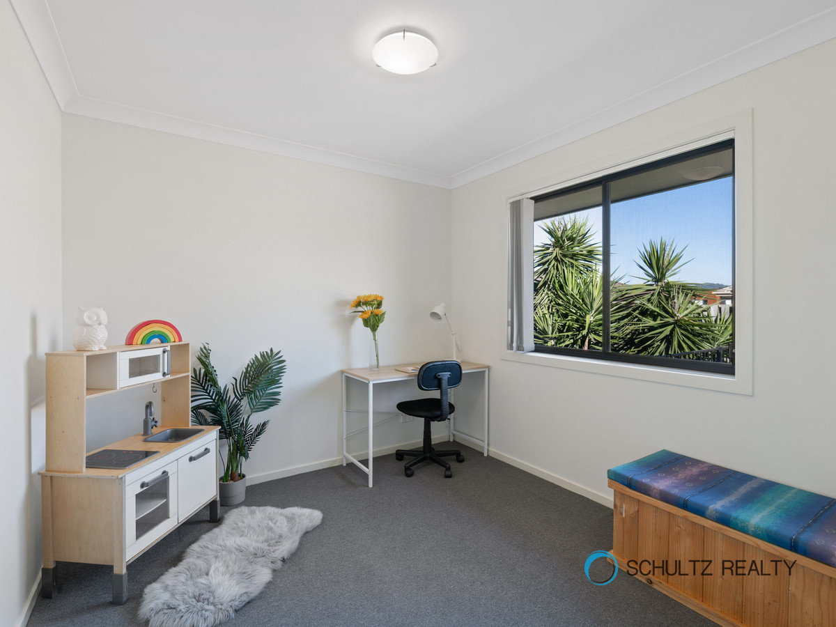 10 Vista Circuit, Bahrs Scrub, Australia 4207, 3 Bedrooms Bedrooms, ,2 BathroomsBathrooms,House,Sold,Vista Circuit,1153