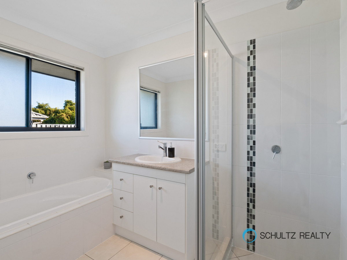 10 Vista Circuit, Bahrs Scrub, Australia 4207, 3 Bedrooms Bedrooms, ,2 BathroomsBathrooms,House,Sold,Vista Circuit,1153