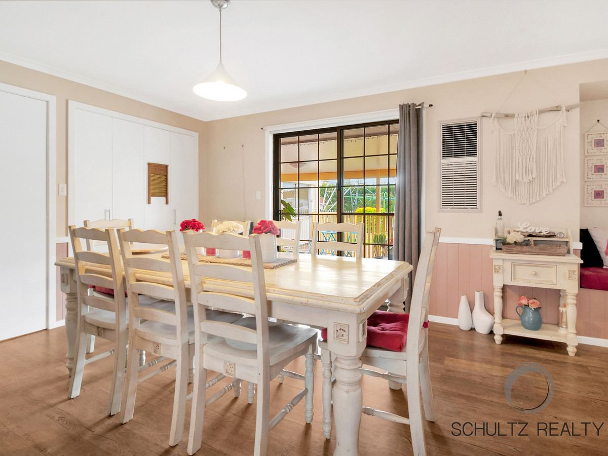 18 Vermont Crescent, Mount Warren Park, Australia 4207, 4 Bedrooms Bedrooms, ,2 BathroomsBathrooms,House,Sold,Vermont Crescent,1164