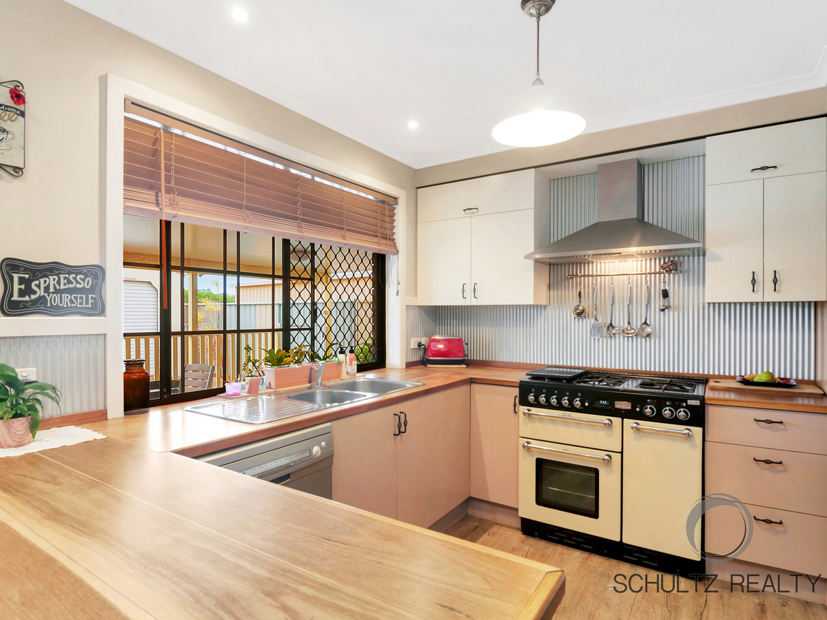 18 Vermont Crescent, Mount Warren Park, Australia 4207, 4 Bedrooms Bedrooms, ,2 BathroomsBathrooms,House,Sold,Vermont Crescent,1164