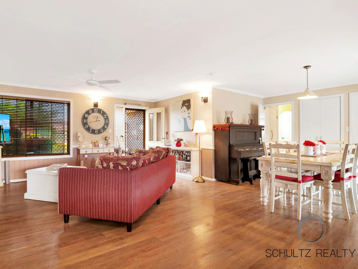 18 Vermont Crescent, Mount Warren Park, Australia 4207, 4 Bedrooms Bedrooms, ,2 BathroomsBathrooms,House,Sold,Vermont Crescent,1164