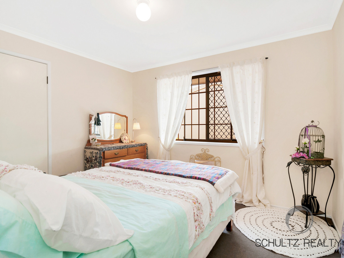 18 Vermont Crescent, Mount Warren Park, Australia 4207, 4 Bedrooms Bedrooms, ,2 BathroomsBathrooms,House,Sold,Vermont Crescent,1164