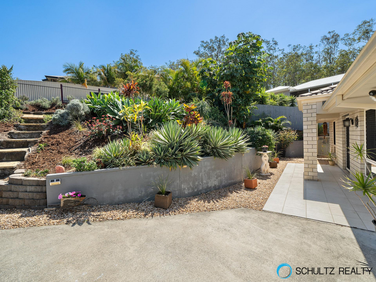 30 Lenna Court, Mount Warren Park, Australia 4207, 4 Bedrooms Bedrooms, ,2 BathroomsBathrooms,House,Sold,Lenna Court,1165
