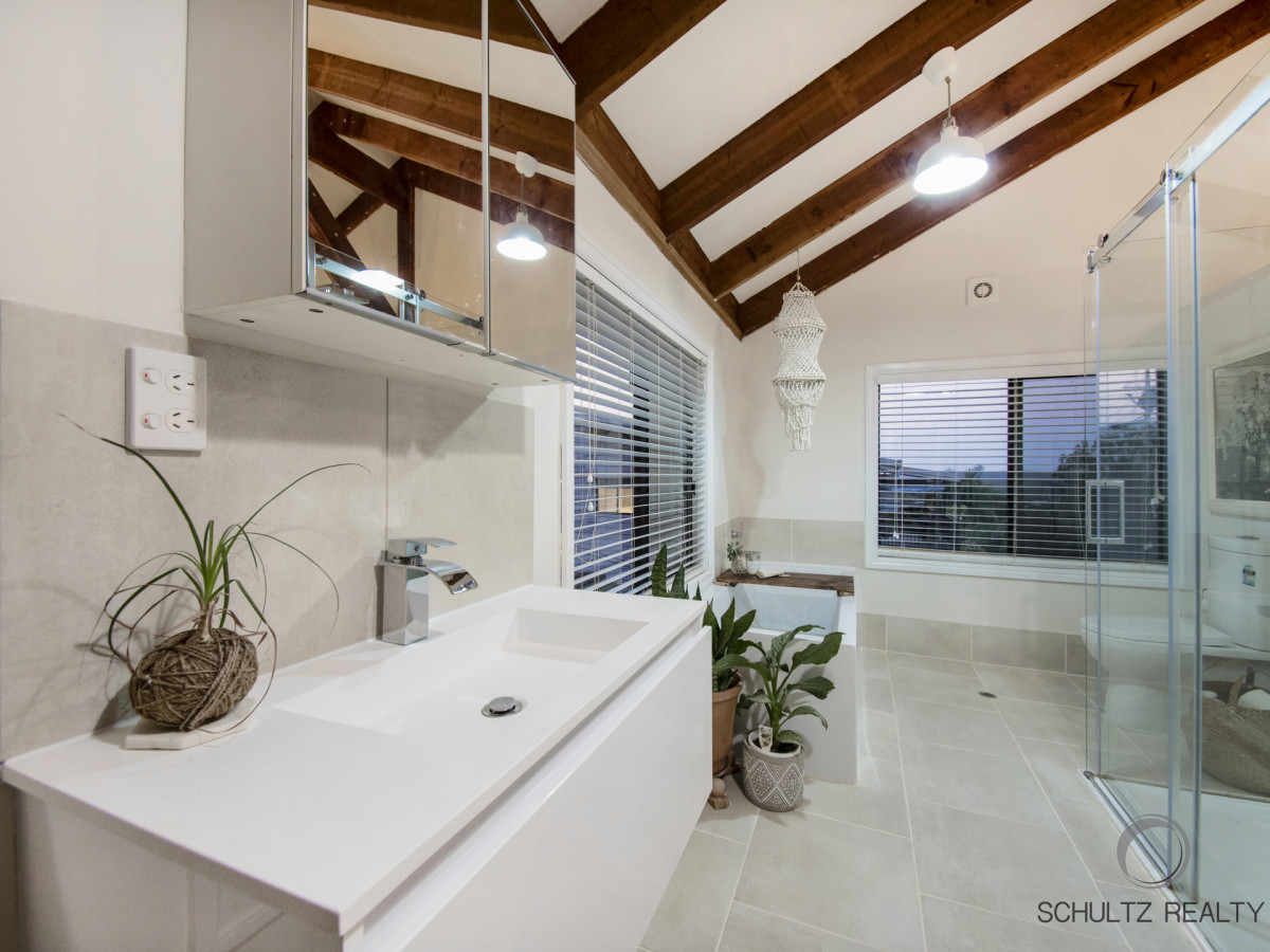 77 Lehmans Road, Beenleigh, Australia 4207, 3 Bedrooms Bedrooms, ,2 BathroomsBathrooms,House,Sold,Lehmans Road,1166