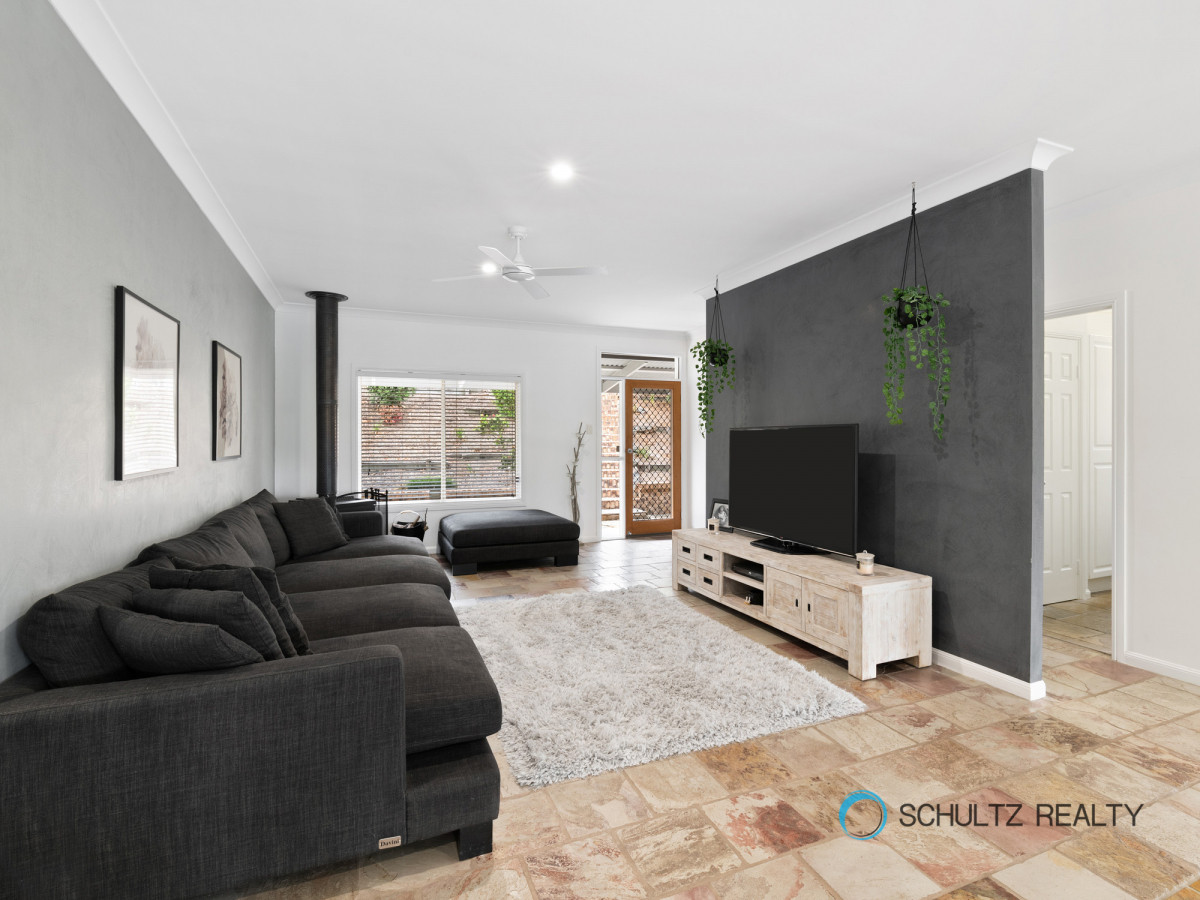 5 Magenta Court, Mount Warren Park, Australia 4207, 3 Bedrooms Bedrooms, ,2 BathroomsBathrooms,House,Sold,Magenta Court,1167
