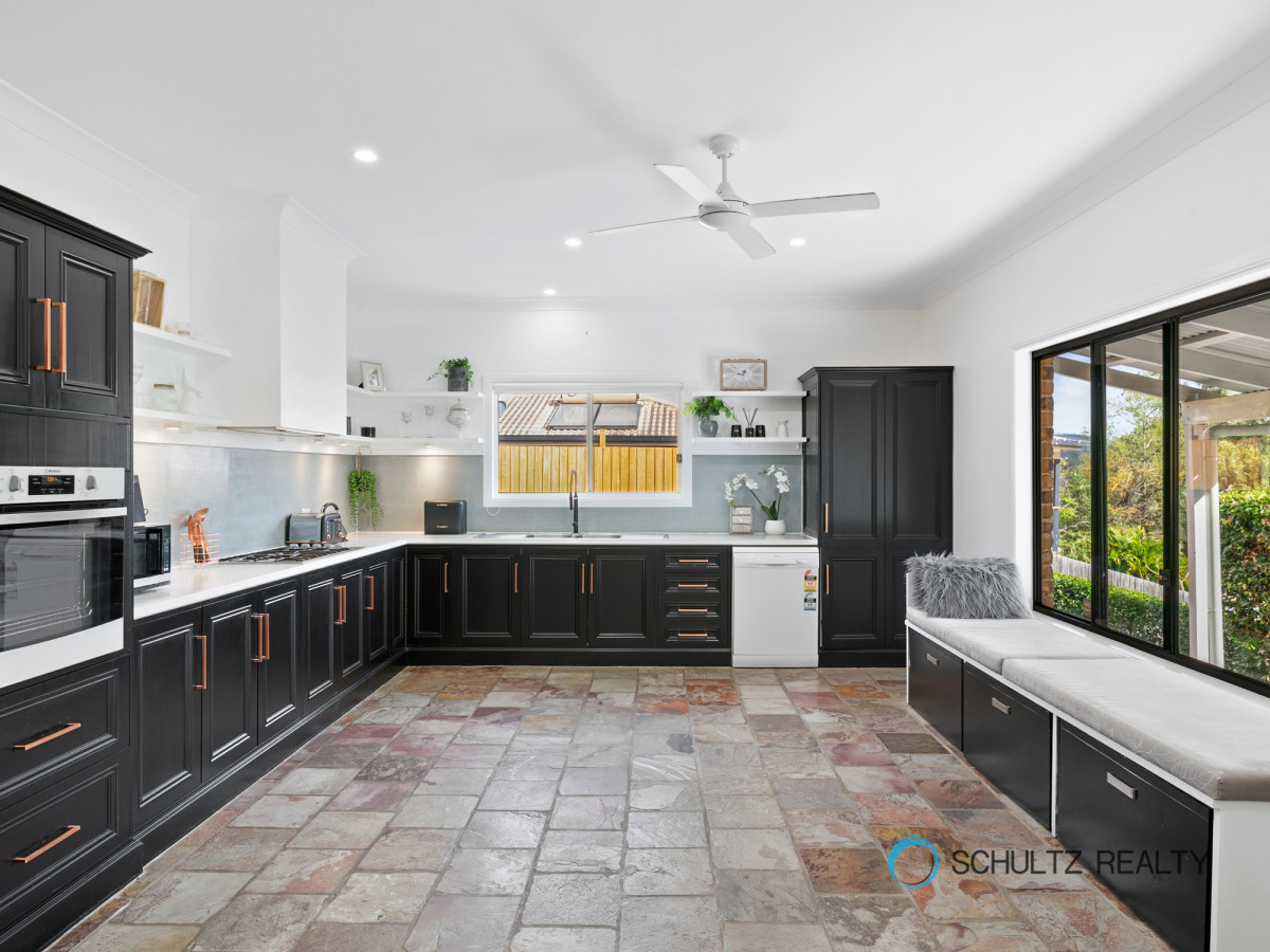 5 Magenta Court, Mount Warren Park, Australia 4207, 3 Bedrooms Bedrooms, ,2 BathroomsBathrooms,House,Sold,Magenta Court,1167