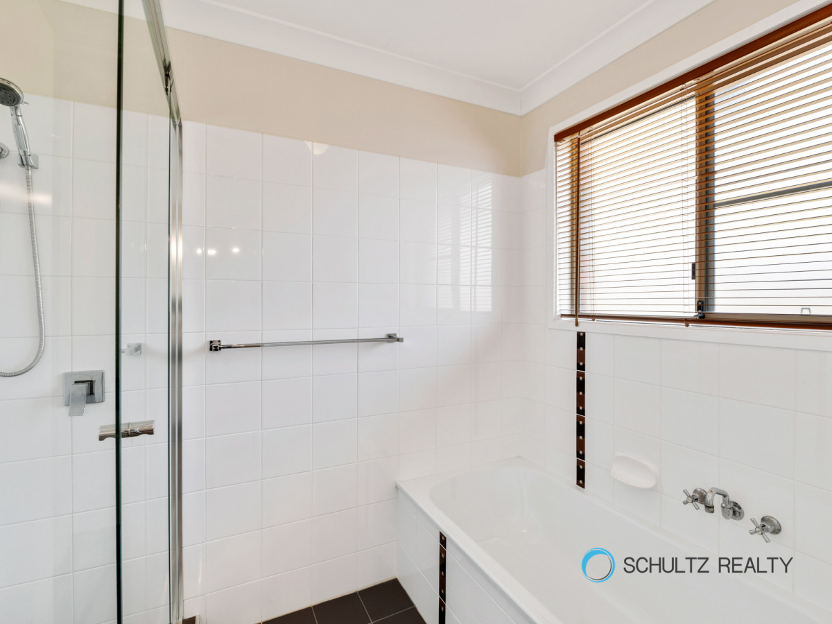72 Kaiser Drive, Windaroo, Australia 4207, 3 Bedrooms Bedrooms, ,2 BathroomsBathrooms,House,Sold,Kaiser Drive,1170