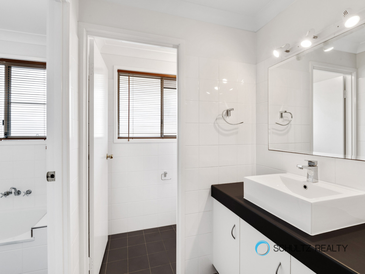 72 Kaiser Drive, Windaroo, Australia 4207, 3 Bedrooms Bedrooms, ,2 BathroomsBathrooms,House,Sold,Kaiser Drive,1170